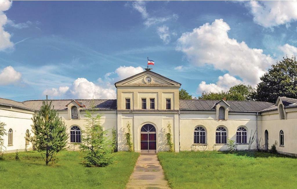 Schloss Tressow Bobitz Экстерьер фото